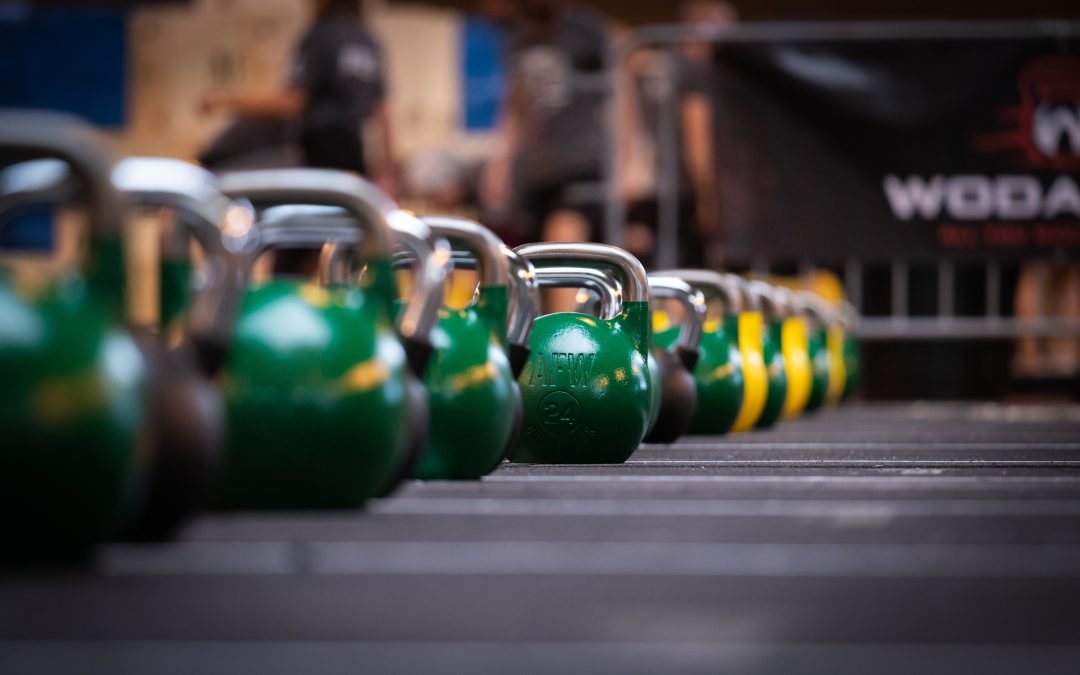 Can Lifting Weights Cause Eye Damage?